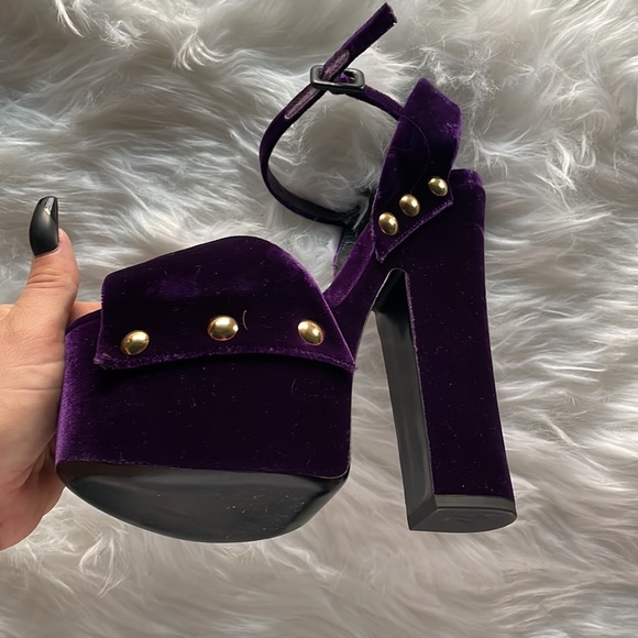 Giuseppe Zanotti Purple Velvet Heels - Picture 3 of 17
